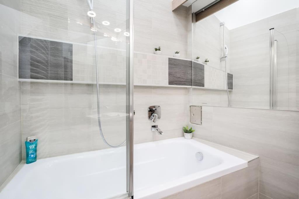 부다페스트 Szalag Utca 6 Luxurious Flat Castle District 아파트 외부 사진